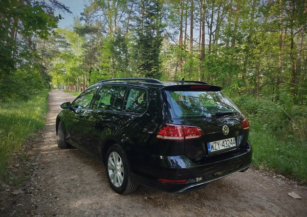 Volkswagen Golf cena 57300 przebieg: 193000, rok produkcji 2018 z Żyrardów małe 232
